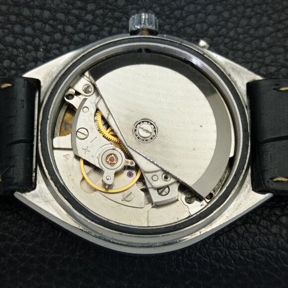 Vintage 1978 Ricoh Automatic Mens Silver Watch W/daydate & Red accents - Picture 10 of 10